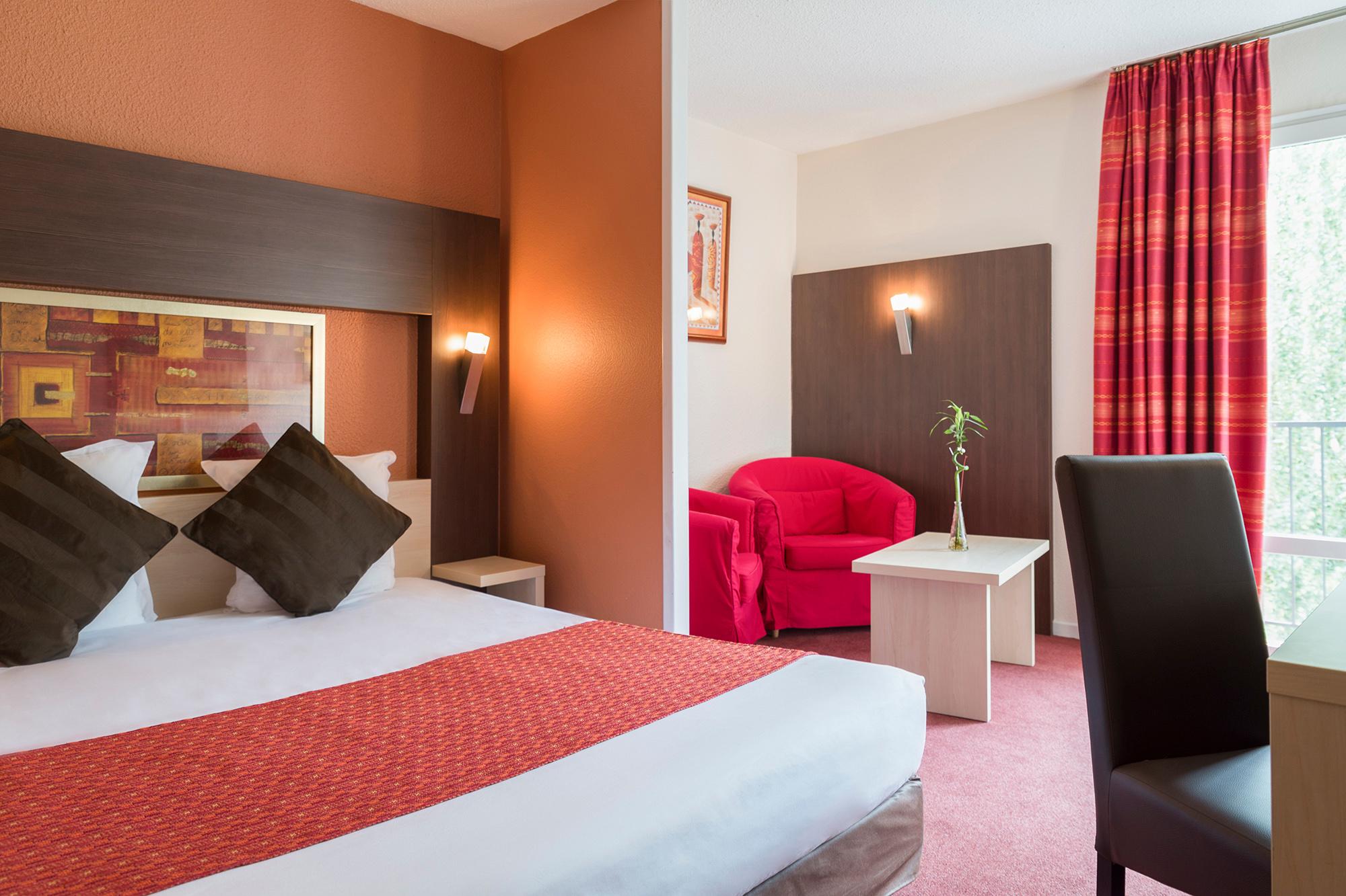 The Originals City, Hotel La Siesta, Annonay Est Davézieux Exterior foto
