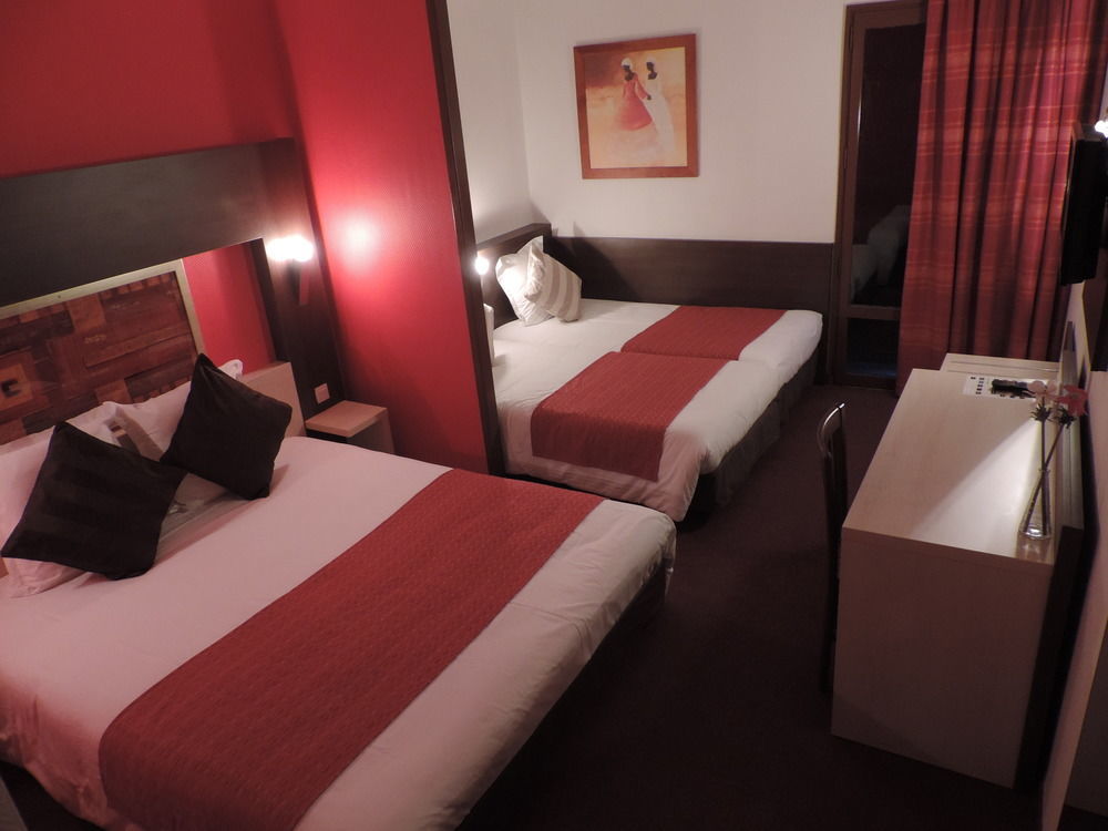 The Originals City, Hotel La Siesta, Annonay Est Davézieux Exterior foto